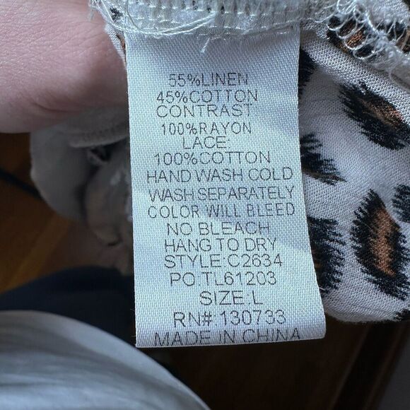 Umgee USA Linen Cotton Leopard Print Womens Oversized Large Fringe Boho Top - Picture 6 of 6